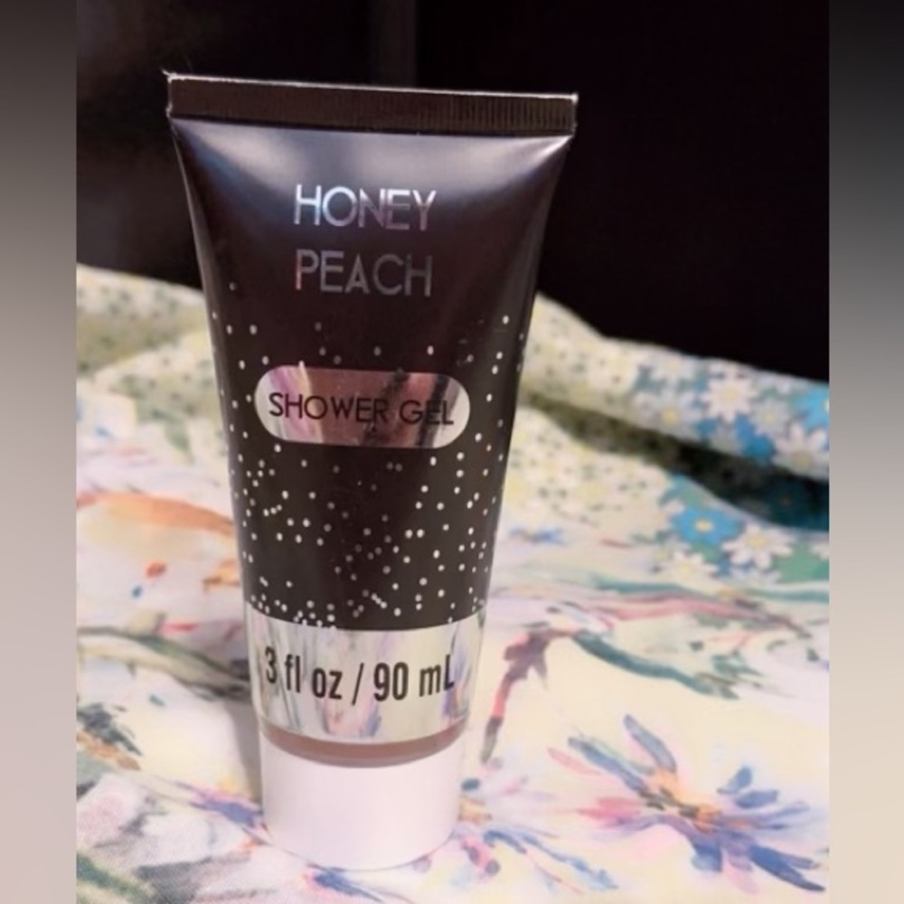Honey peach shower gel